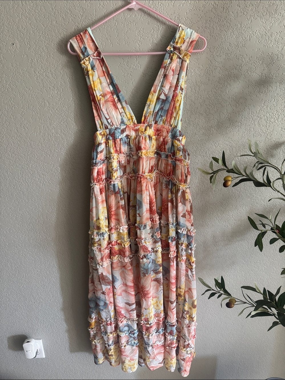 Forever 21 Floral Maxi Dress Small Tiered Ruffle Boho Pastel Sleeveless size S